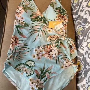 Kona Sol one piece bathing suit